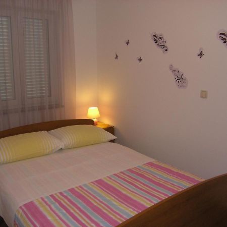 Apartments Biljana For Relaxing Holidays In Baska Ngoại thất bức ảnh