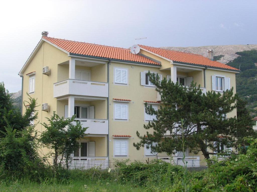 Apartments Biljana For Relaxing Holidays In Baska Ngoại thất bức ảnh